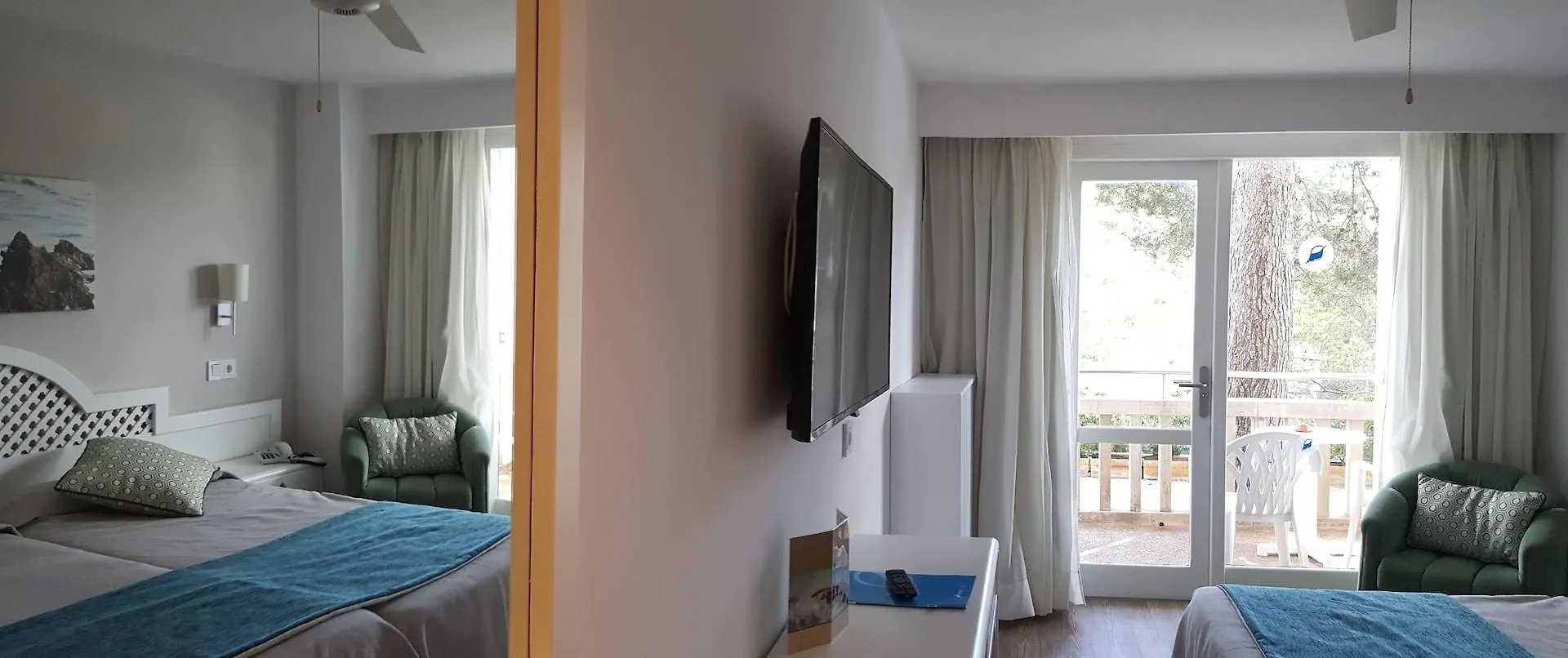 Hotel Pinos Playa Сантаньи